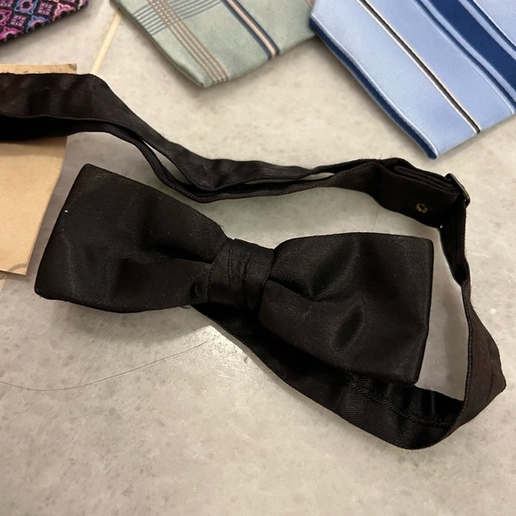 Men’s ties (10) bow ties (2) - Picture 6 of 6